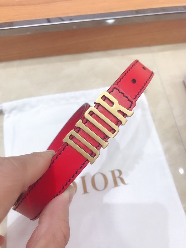Dior專櫃新款女士腰帶 迪奧經典復古小字母牛皮腰帶  jjp1219